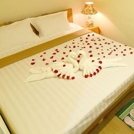 Shwe Htee Guest House Yangon Exterior photo