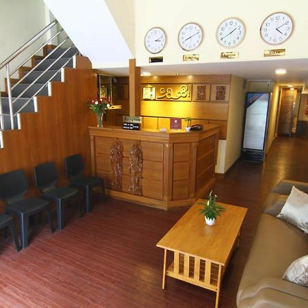 Shwe Htee Guest House Yangon Exterior photo